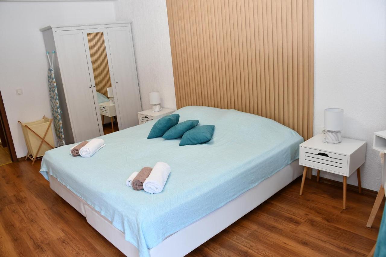 Comfort 37 - Luxury Ski Apartment Near The Gondola Банско Екстериор снимка